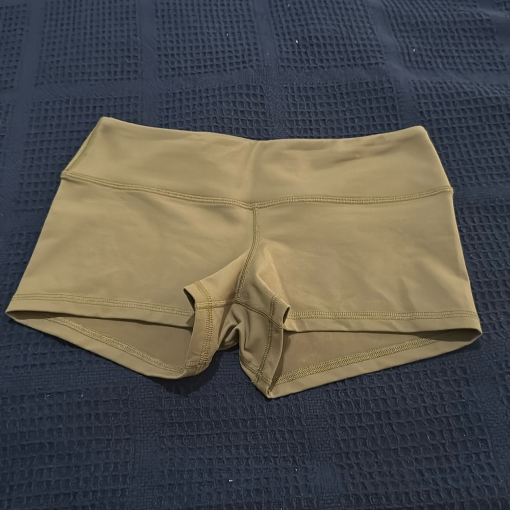 FLEO shorts